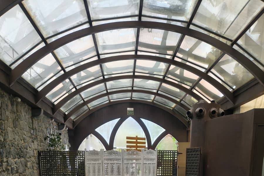 Decoración pasillo y sillas