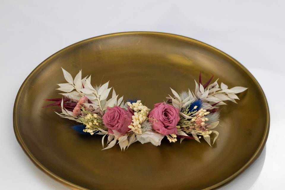 TOCADO DE FLORES PRESERVADAS