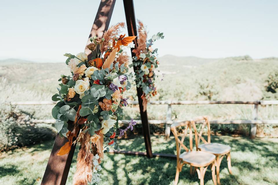 Decoración de arco floral