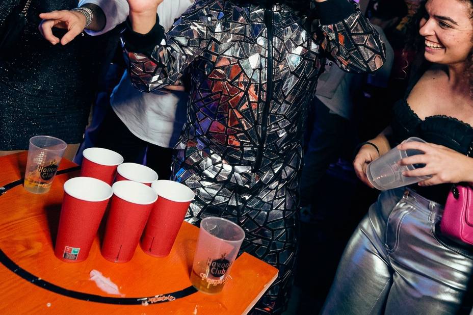 Beer pong