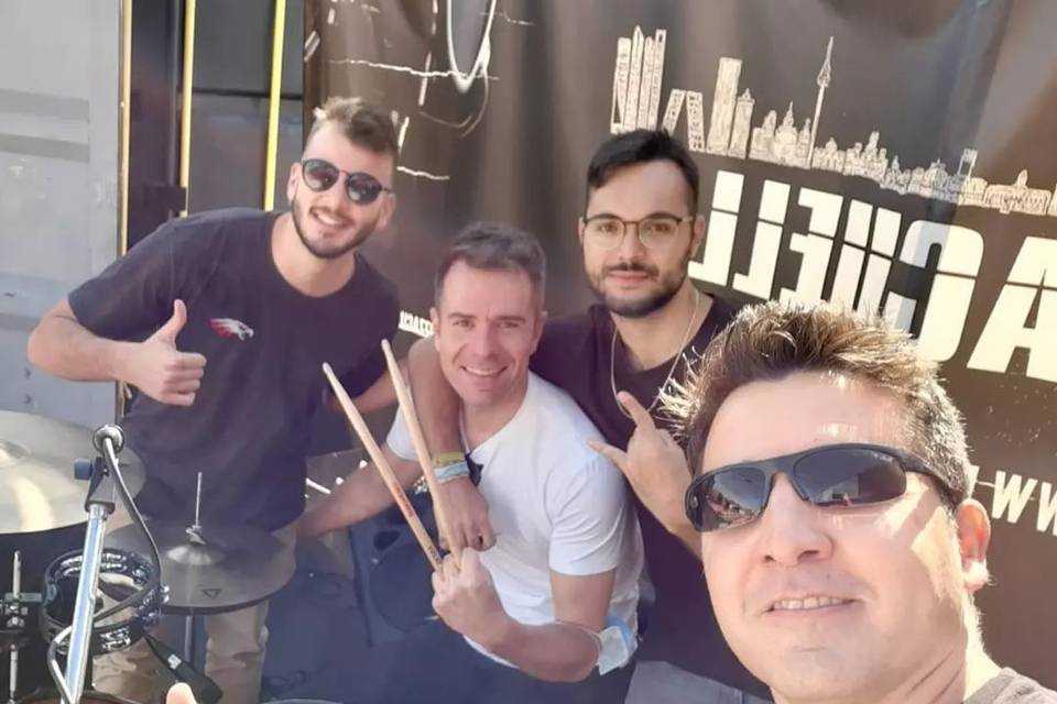 Posando