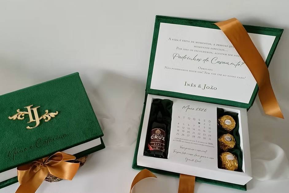 Caja terciopelo padrinos