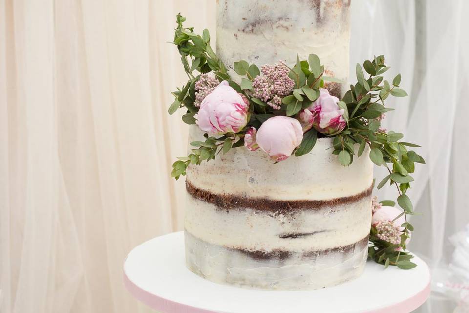 Tarta naked cake decoración