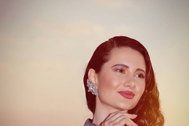 Maquillaje y peinado