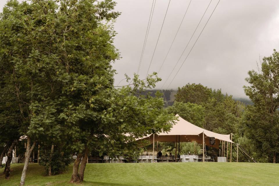 Boda exterior vermont en carpa