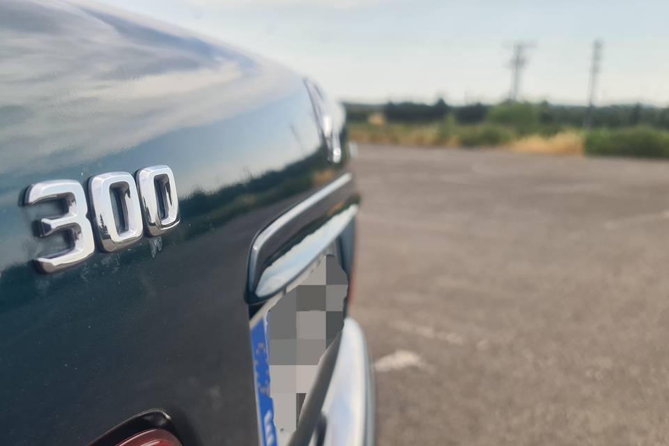 E300
