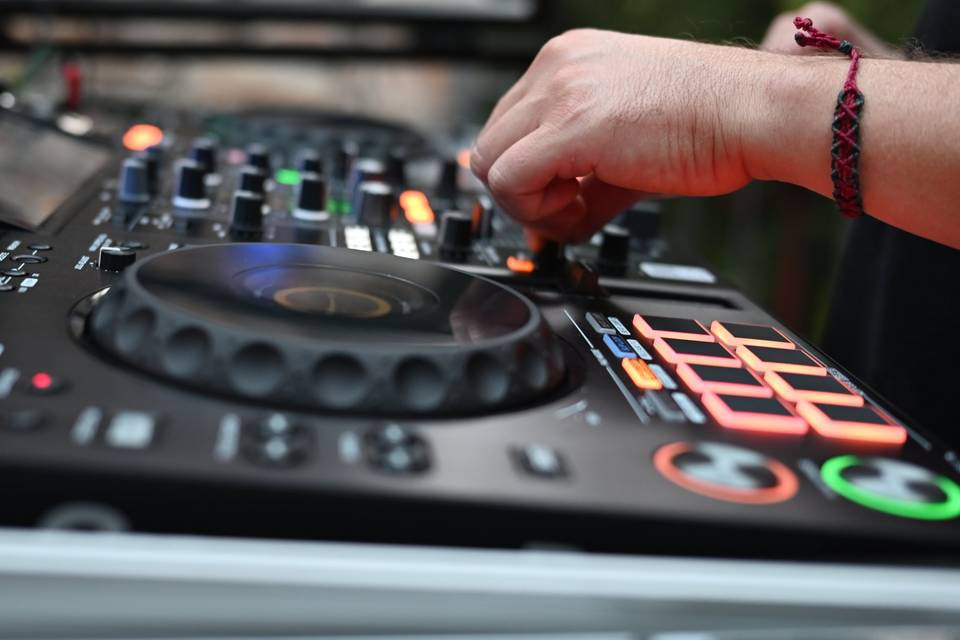 Equipo dj