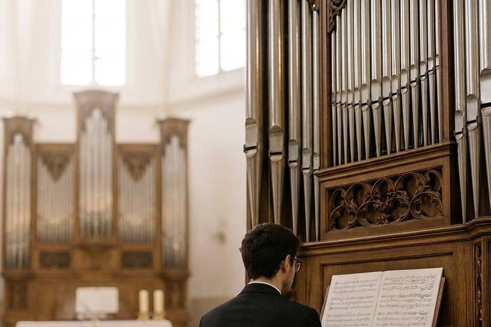 ORGANISTA