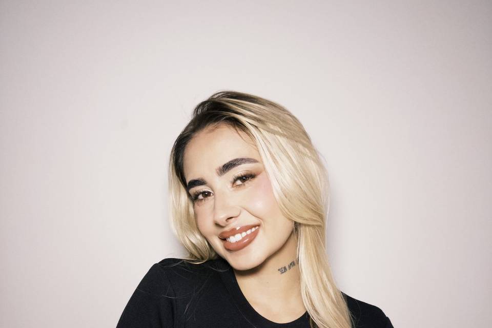 Glam makeup
