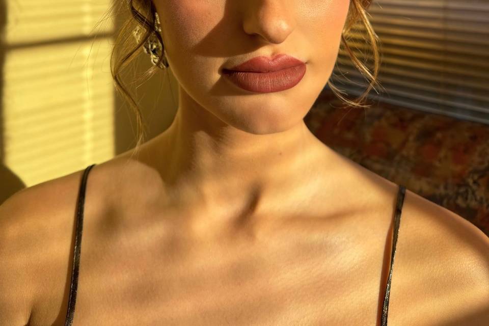 Maquillaje y recogido novia
