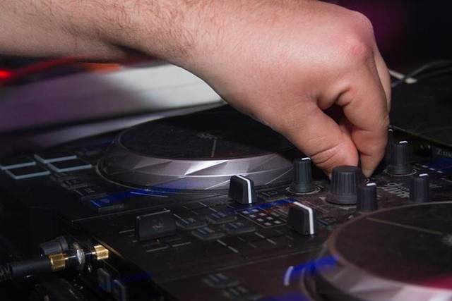 Beni Espinosa DJ