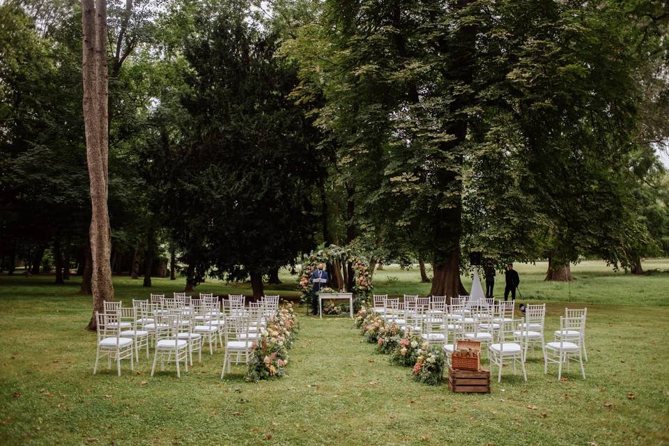 Oficiando la boda