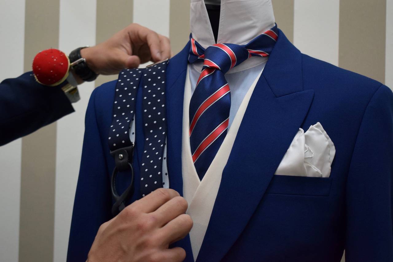 Hecho a Mano Azul Marino COLLAR AND CUFFS LONDON Corbata DE ALTA CALIDAD Rayas