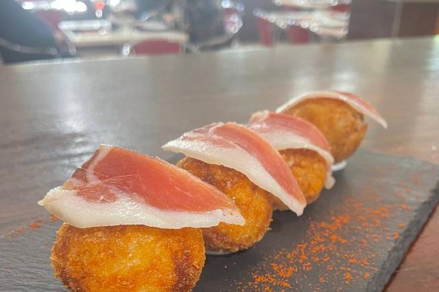 Croquetas de jamon