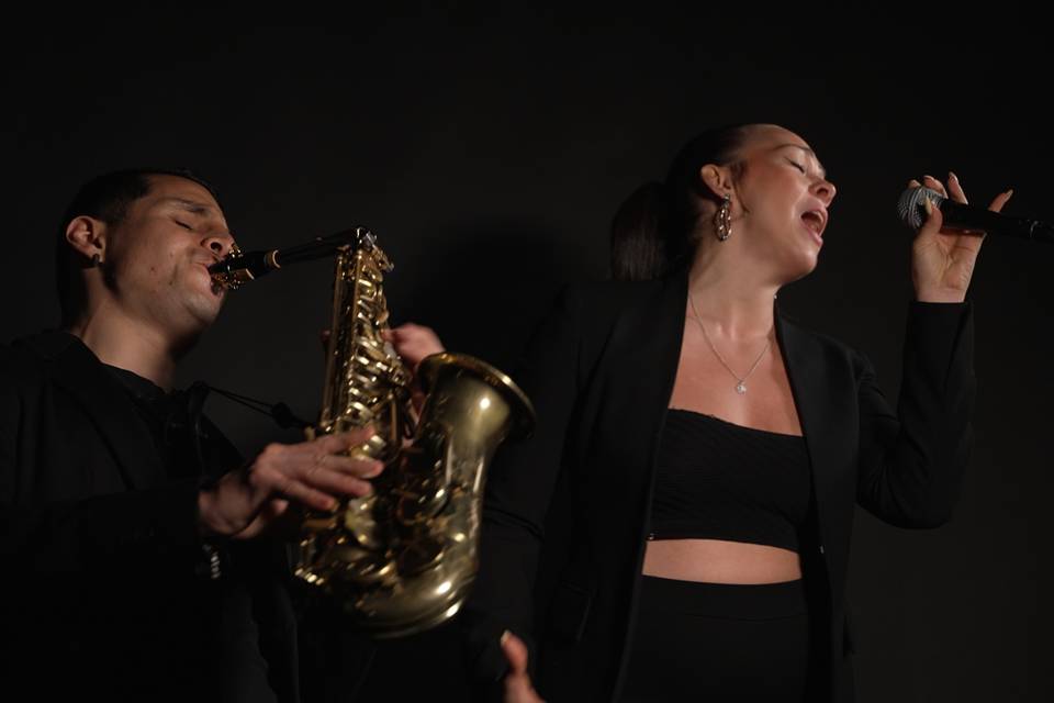 Saxo y Voz