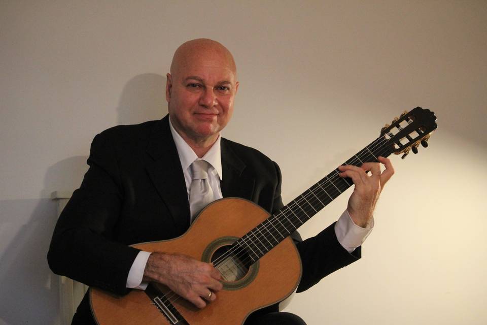 Marc Anthony Tucciarone Guitarist