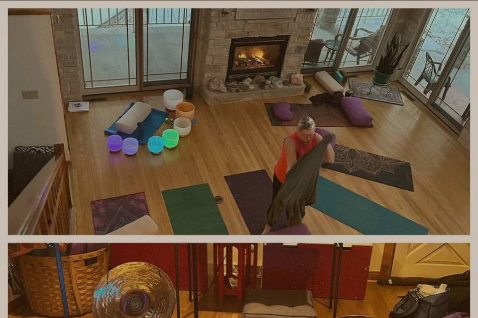 Sesión en sala de yoga