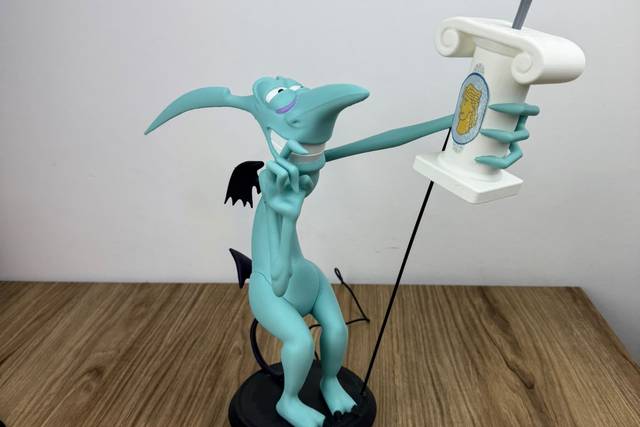 Figura Barra Libre Griego