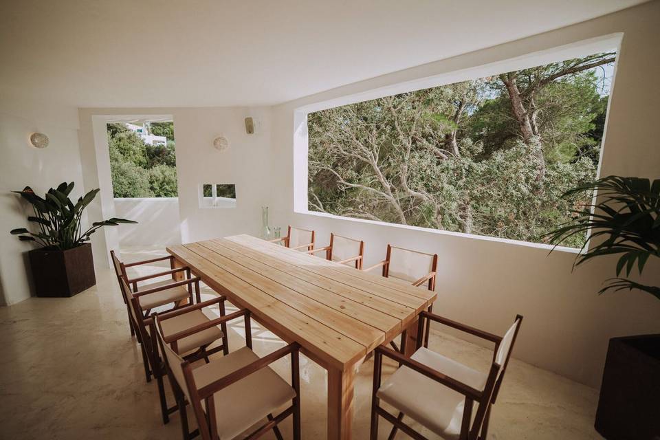 Salón interior con vistas