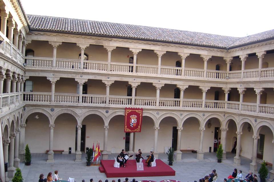 Universidad CLM (Toledo)