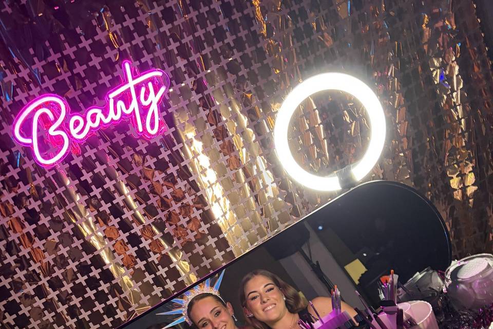 Glitter bar