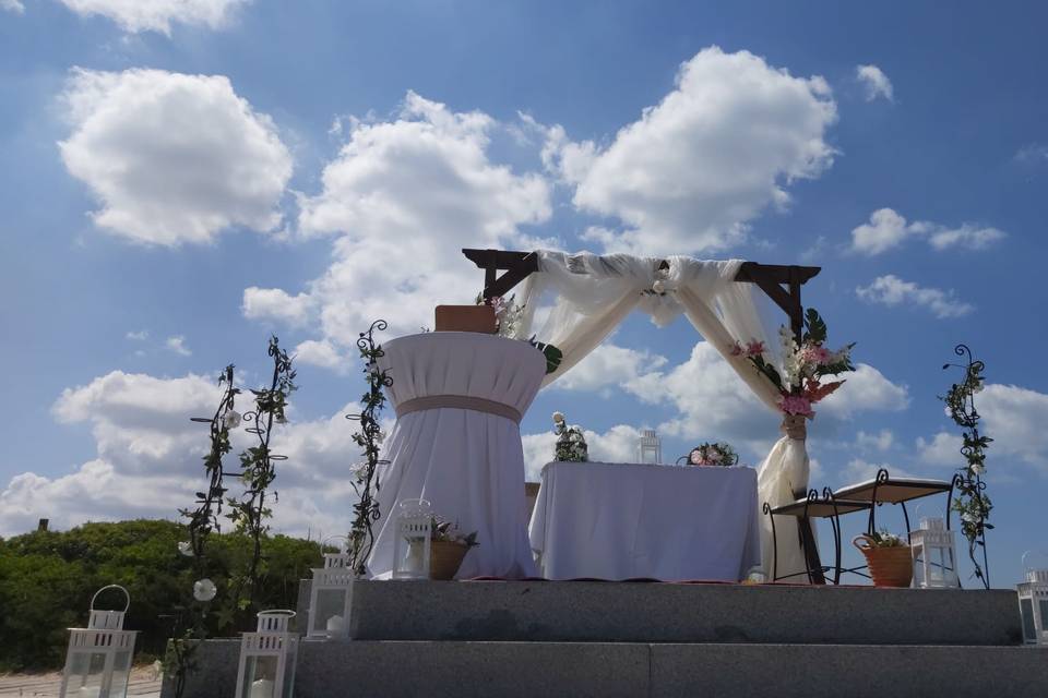 Ceremonia junto al mar