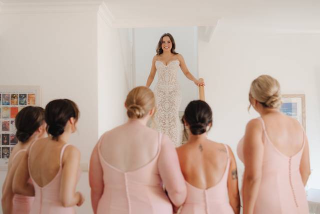 First look con damas de honor