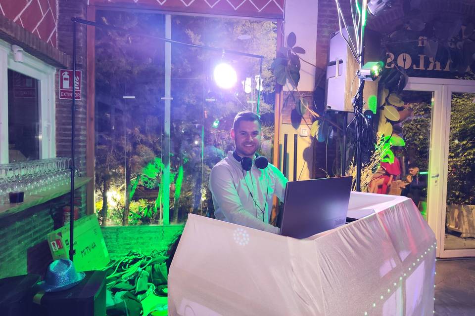 Chris DJ
