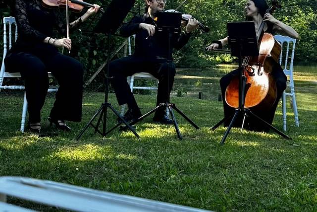 Ceremonia al aire libre.