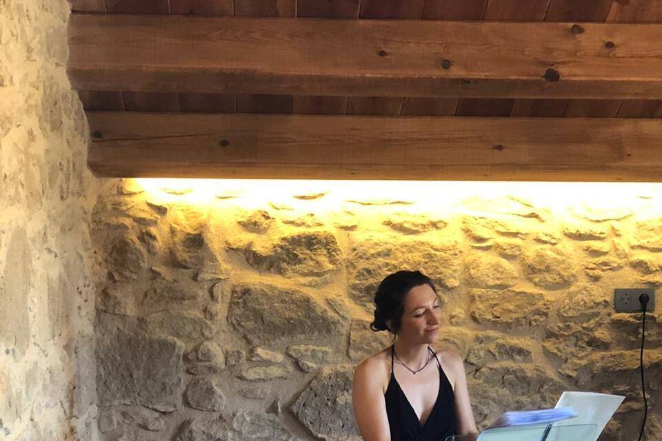 En ceremonia