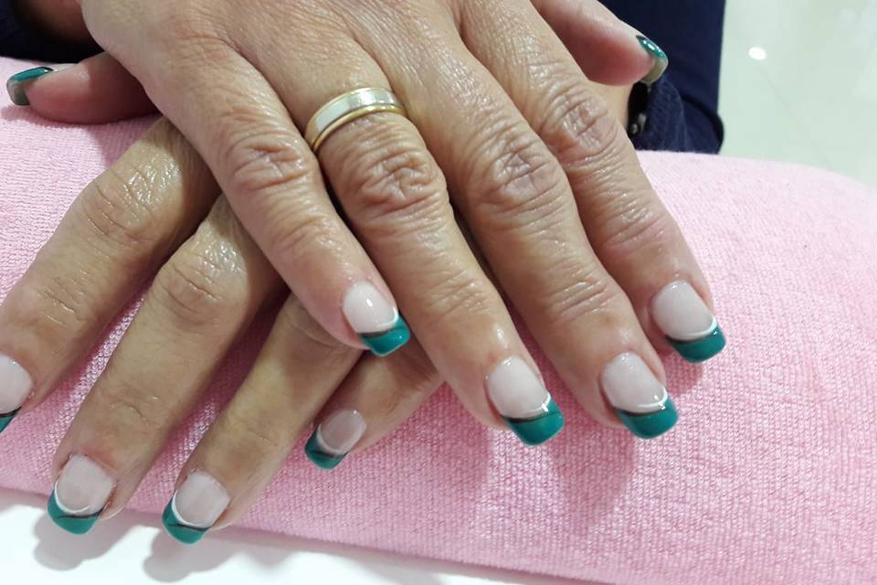 Nail Art en tonos azulados