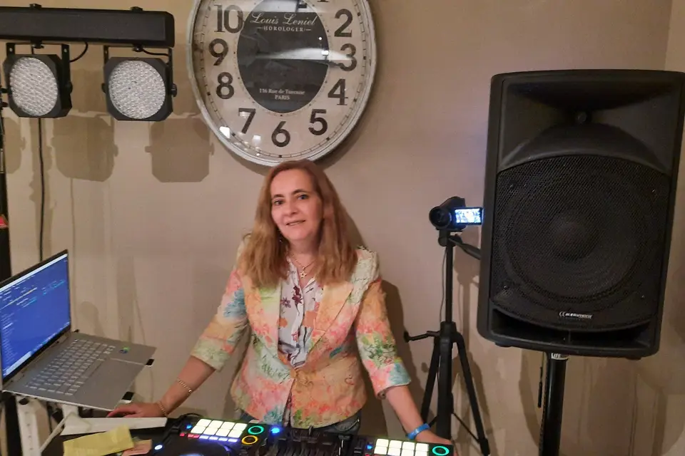 DJ Eugenia Genial