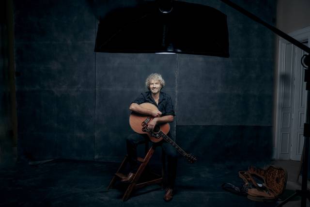 Cantante y guitarrista