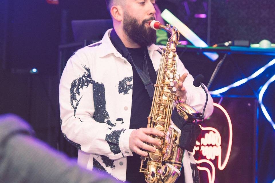 Mario Soto saxofonista