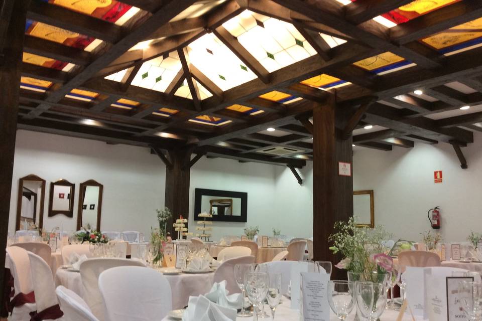 Salón montado para boda