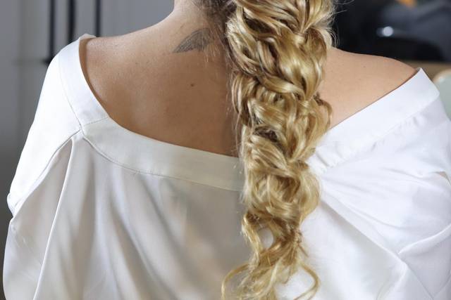 Novia maquillaje y peinado