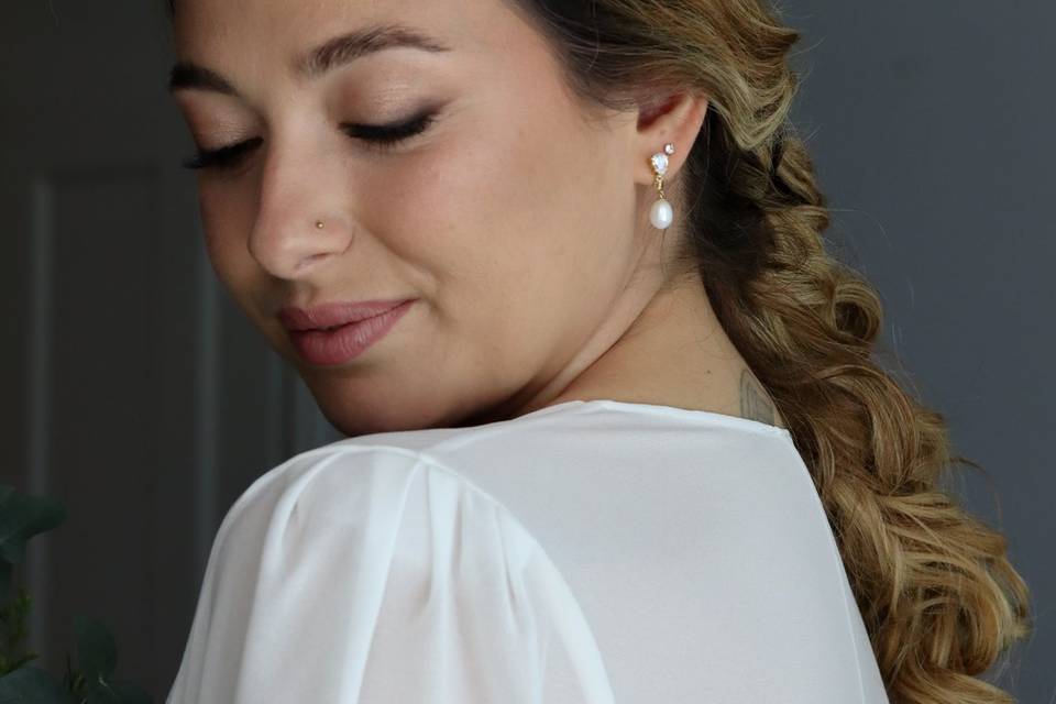 Novia Maquillaje y peinado
