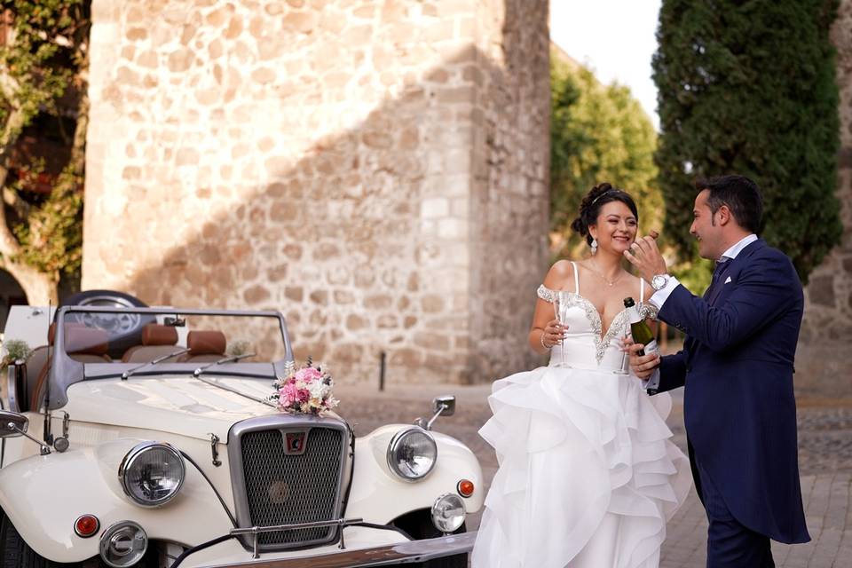 Grecas Weddings
