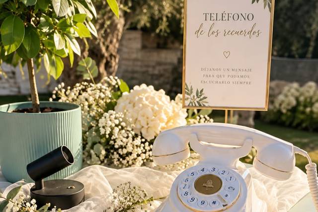 TELÉFONO DE LOS RECUERDOS