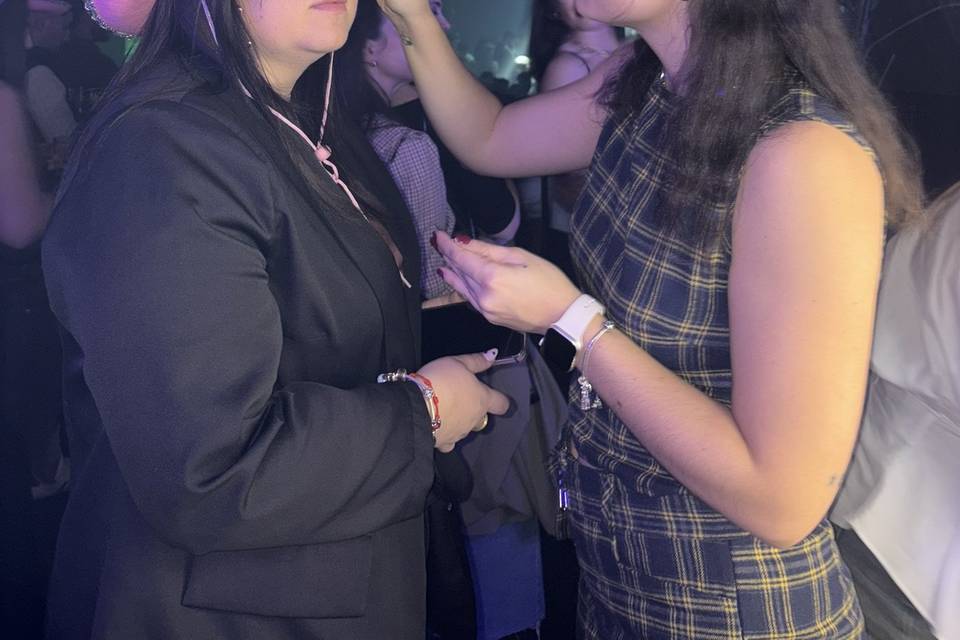 GLITTER BAR