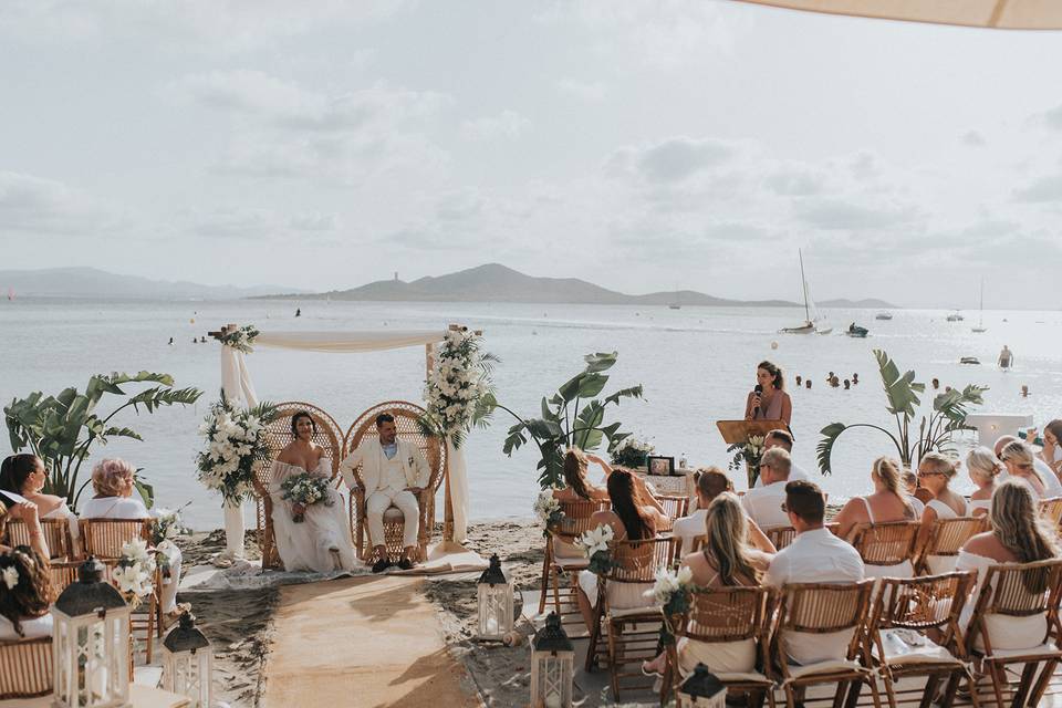 Boda a la orilla del mar