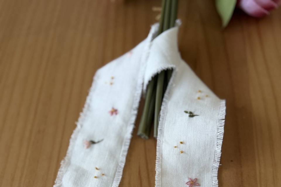 Cinta bordada personalizada