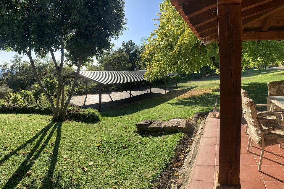 Espacio techado exterior
