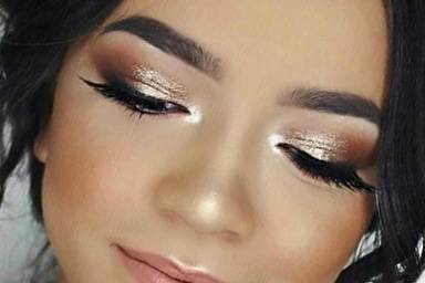 Maquillaje de novia dorado