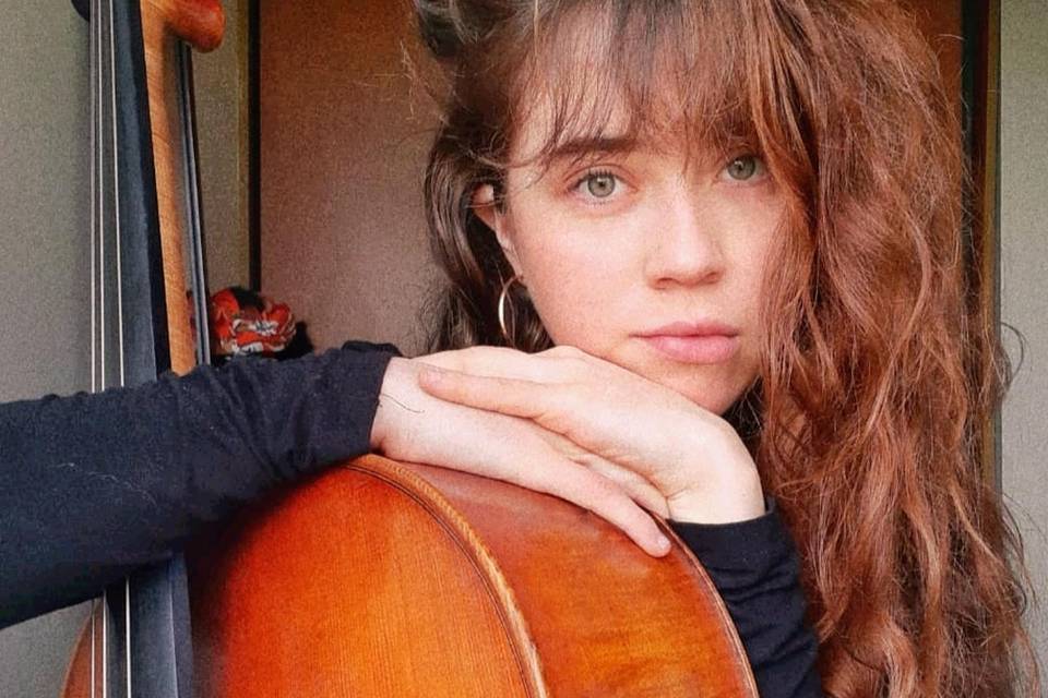 Laura mendoza music
