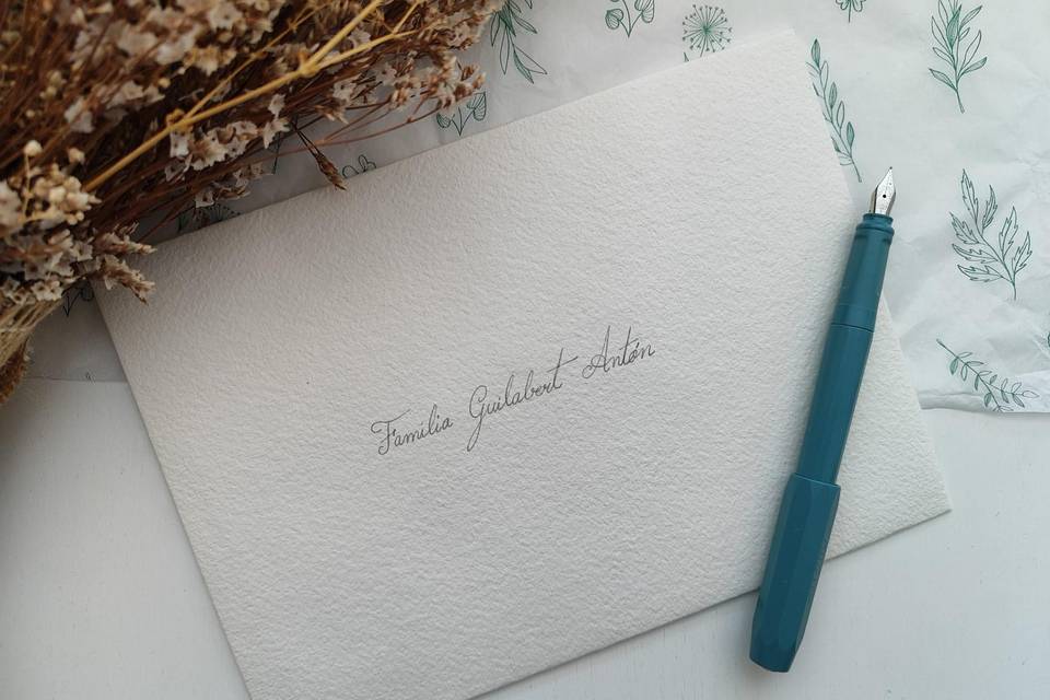Caligrafía con pluma
