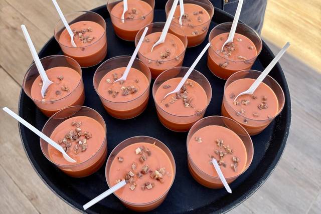 Salmorejo con virutas de jamón