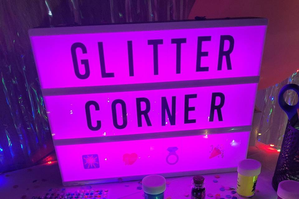 Glitter Corner Mua
