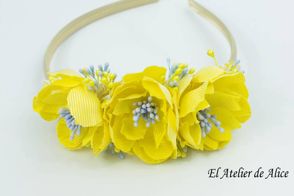 Diadema amarilla para niña