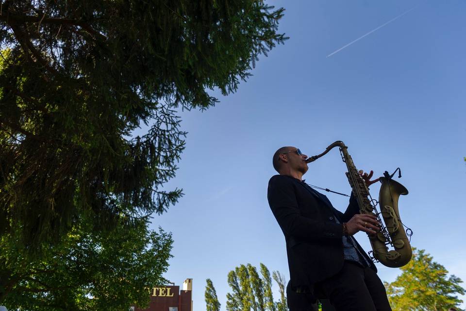 Saxo + bases en Pamplona